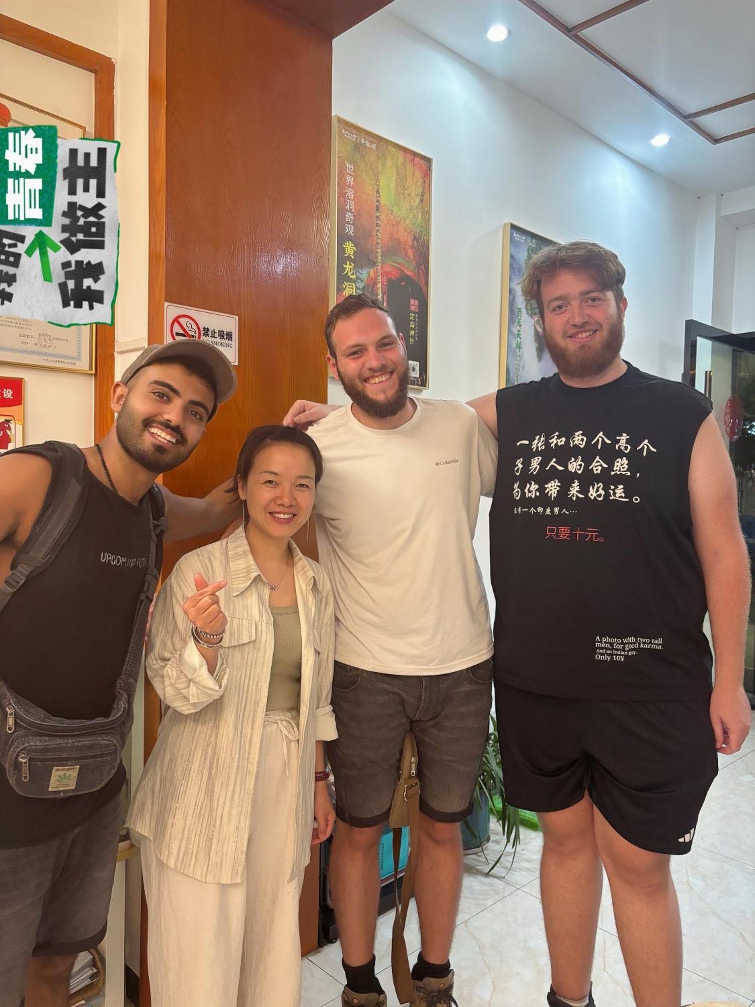 Yijingju Humanistic Inn Zhangjiajie Luaran gambar